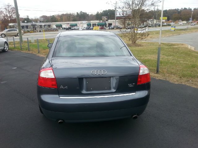 Audi A4 2002 photo 1