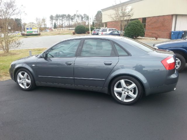 Audi A4 2002 photo 3