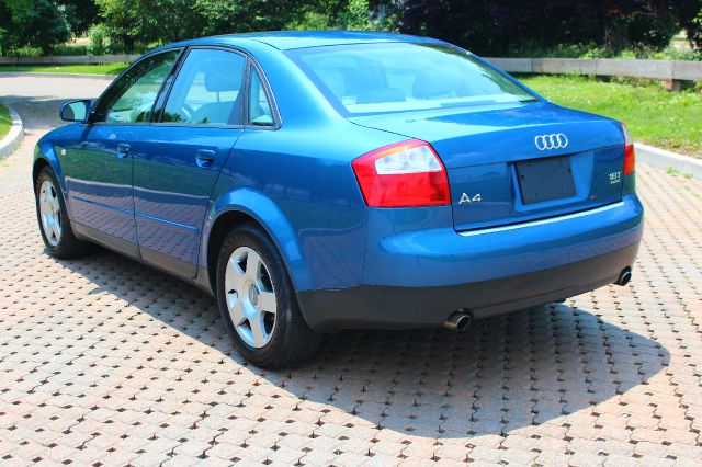 Audi A4 2002 photo 17