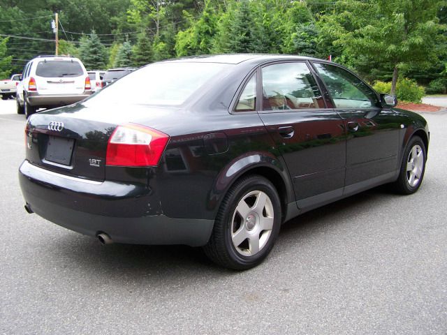 Audi A4 2002 photo 4