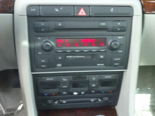 Audi A4 2002 photo 2