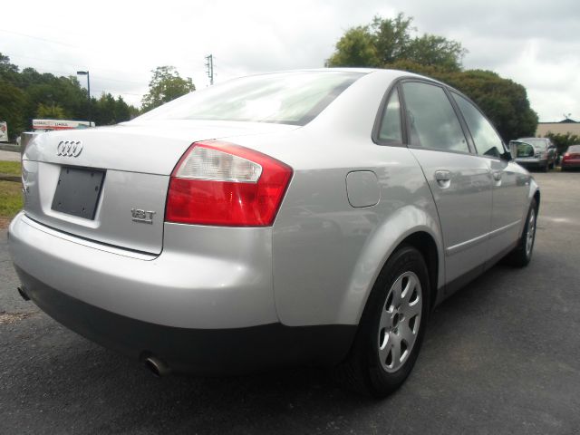 Audi A4 2002 photo 3