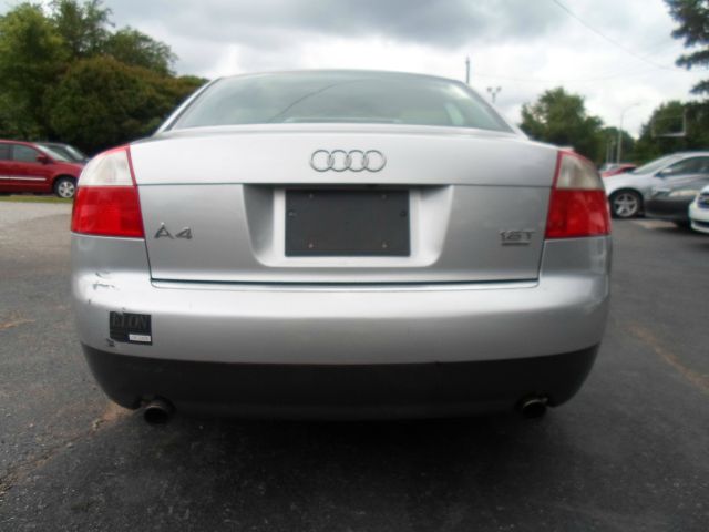 Audi A4 2002 photo 4