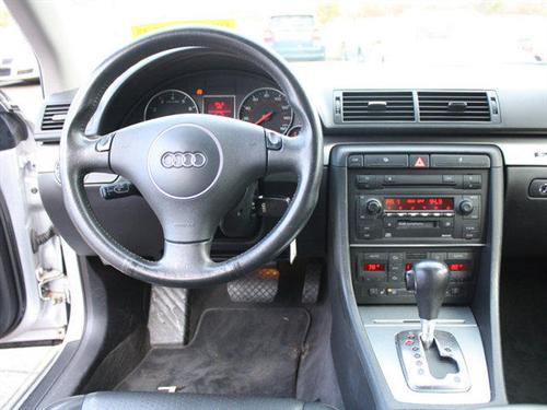 Audi A4 2002 photo 4