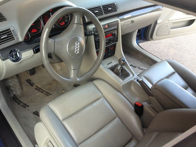 Audi A4 2003 photo 1