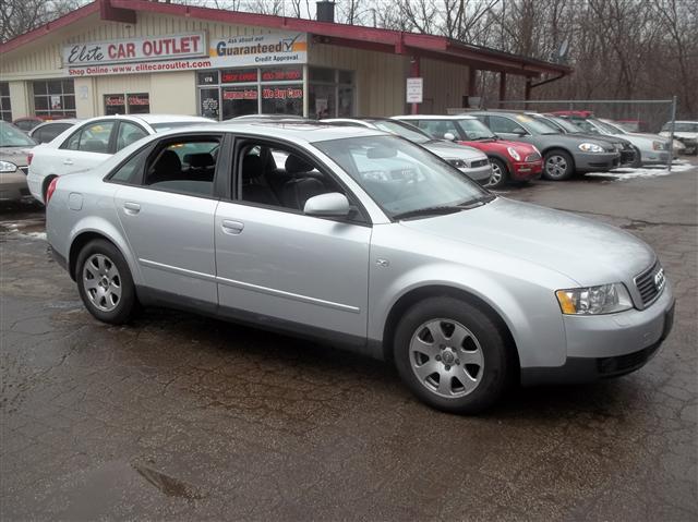 Audi A4 2003 photo 2