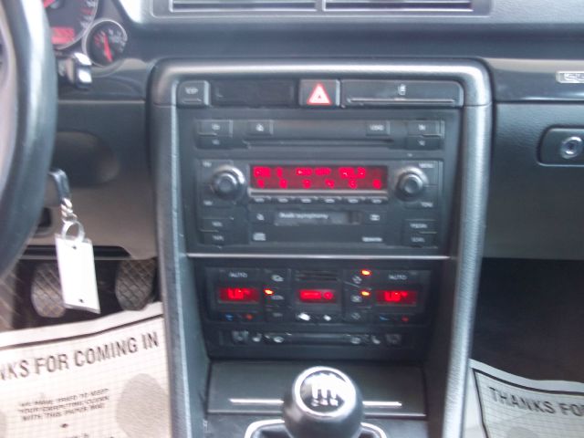 Audi A4 2003 photo 12