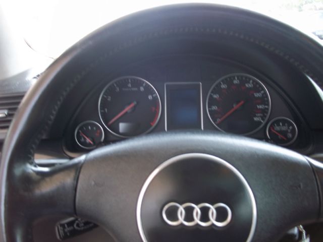 Audi A4 2003 photo 16