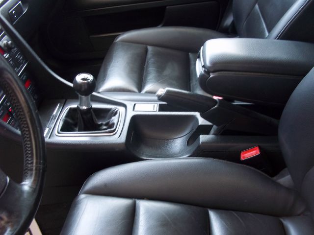 Audi A4 2003 photo 2