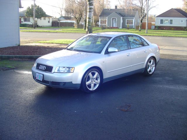 Audi A4 2003 photo 4