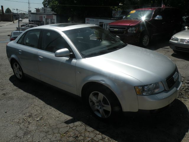 Audi A4 2003 photo 3