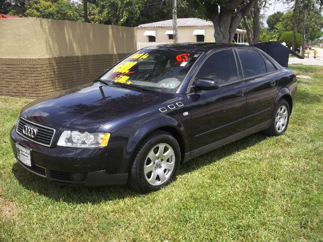 Audi A4 2003 photo 3