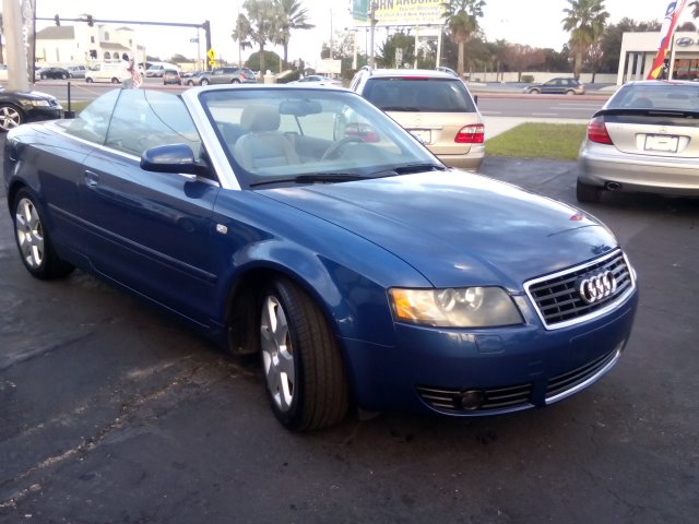 Audi A4 2003 photo 4