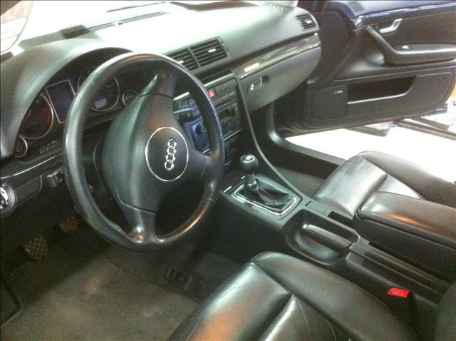Audi A4 2003 photo 3