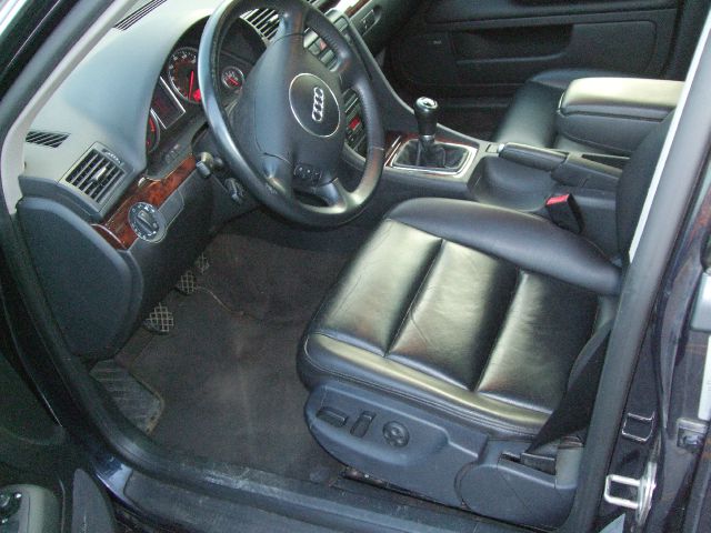 Audi A4 SES 5dr Sedan