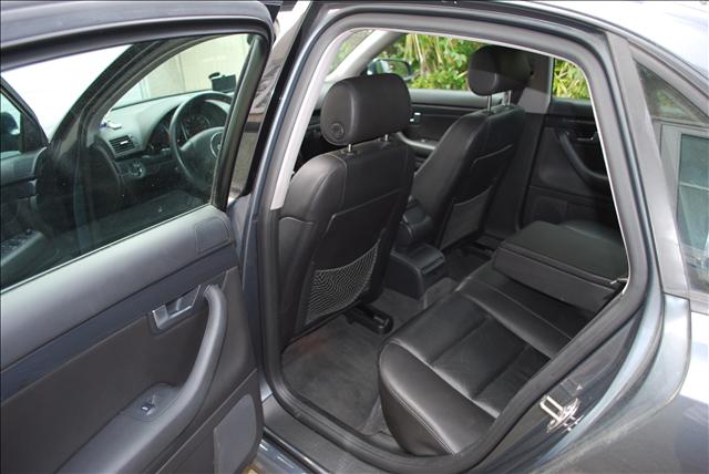 Audi A4 2003 photo 4