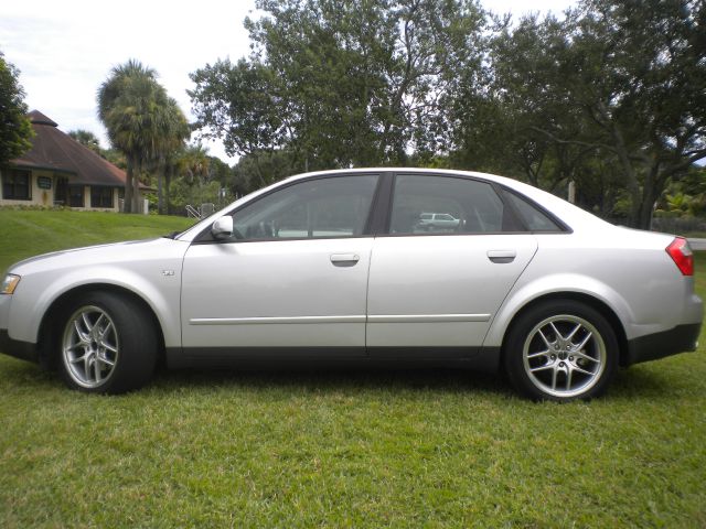 Audi A4 EXT CAB Sedan