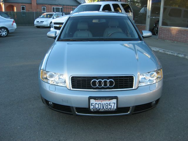 Audi A4 2003 photo 3