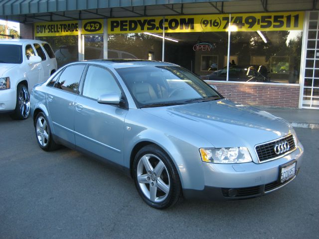 Audi A4 2003 photo 4