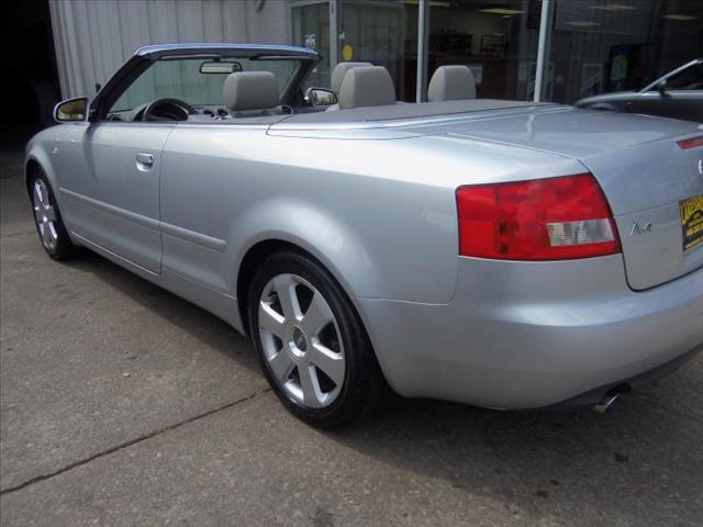 Audi A4 2003 photo 1