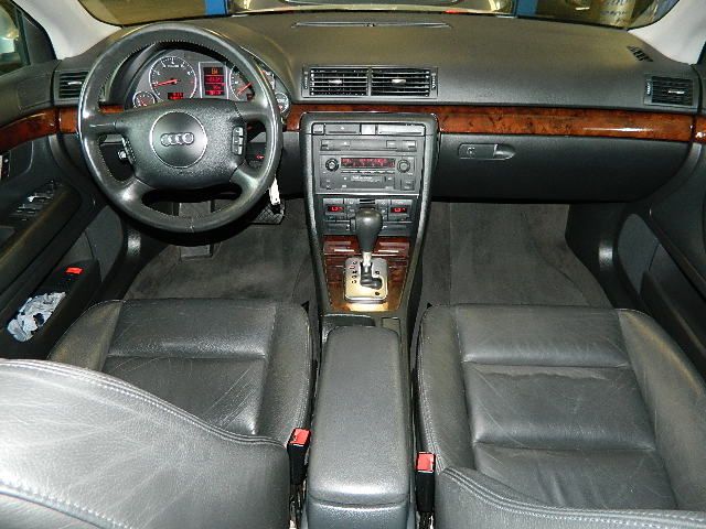 Audi A4 2003 photo 8