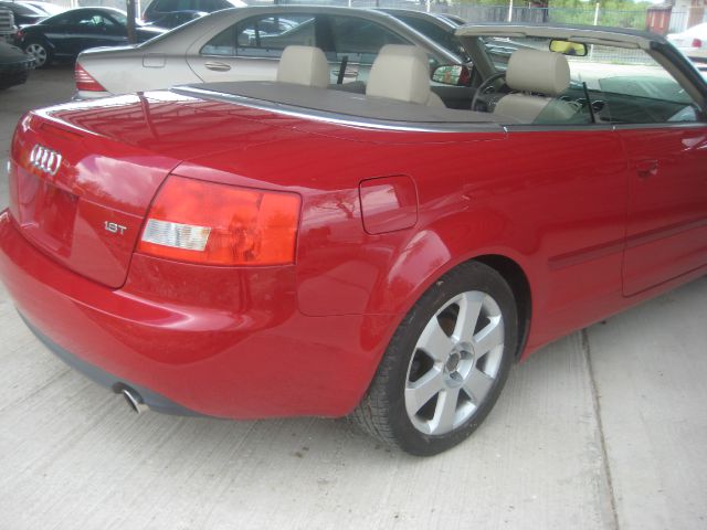Audi A4 2003 photo 2