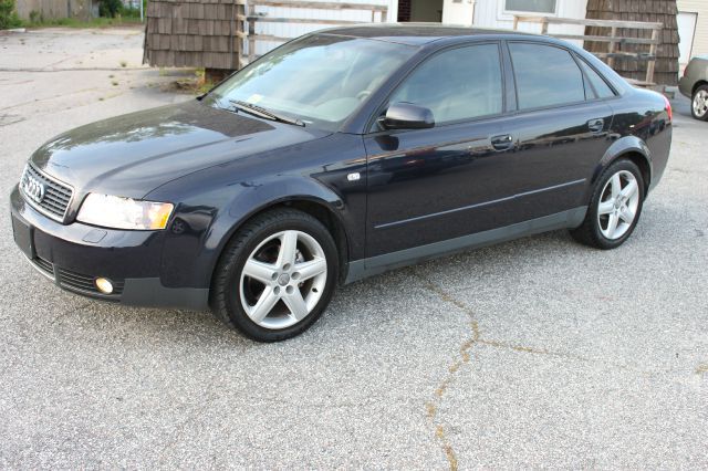 Audi A4 2003 photo 1
