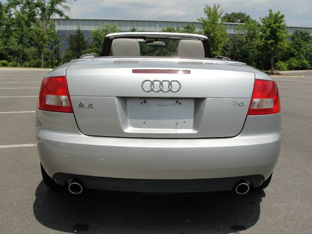 Audi A4 2003 photo 4
