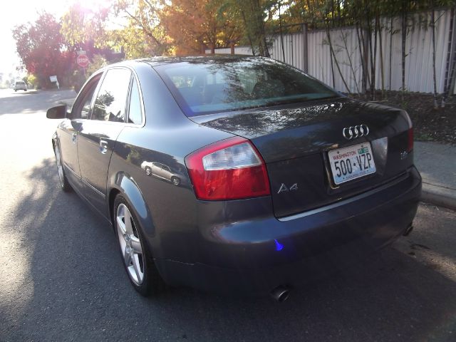 Audi A4 2003 photo 3