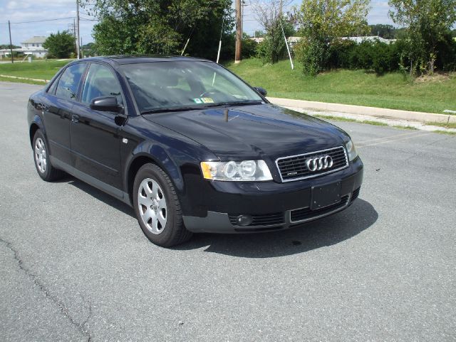 Audi A4 2003 photo 1