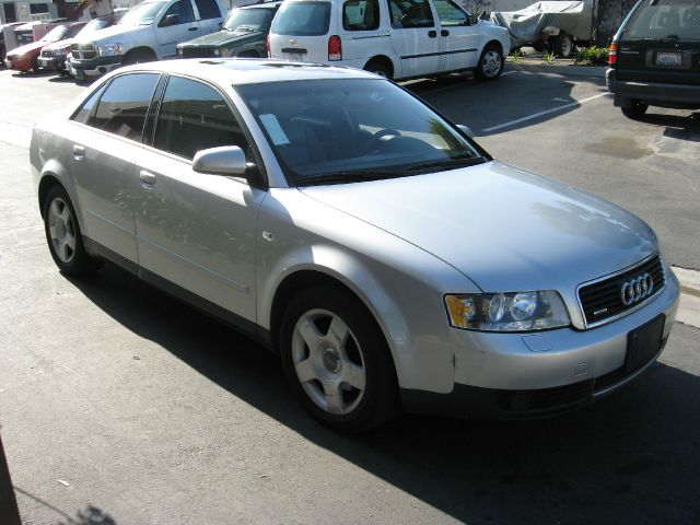 Audi A4 EXT CAB Sedan