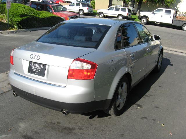 Audi A4 2003 photo 6