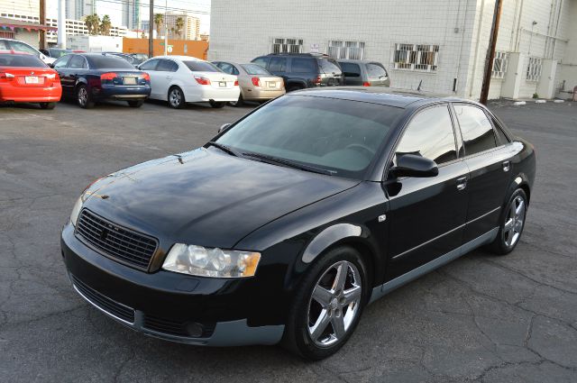Audi A4 2003 photo 4