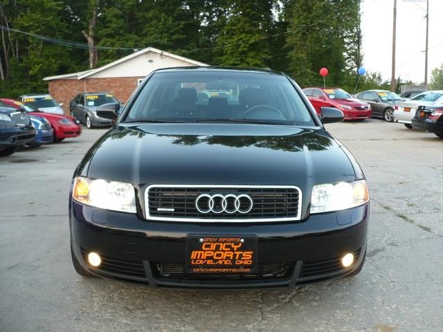 Audi A4 2003 photo 2