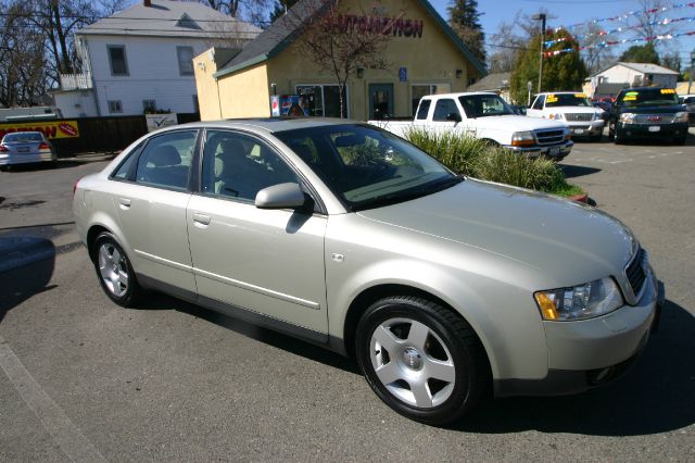 Audi A4 2003 photo 3