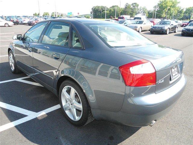 Audi A4 2003 photo 1