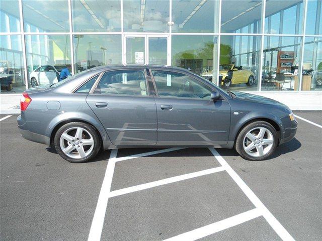 Audi A4 2003 photo 3