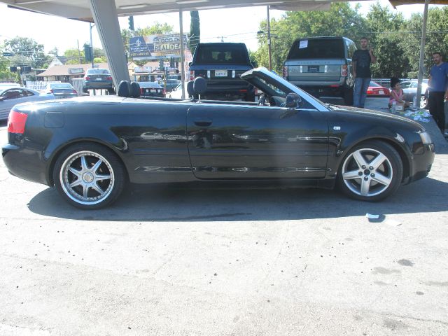 Audi A4 2004 photo 1