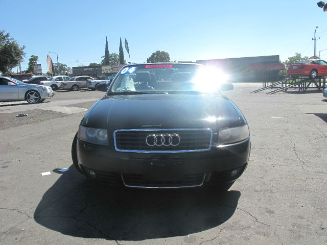 Audi A4 2004 photo 4