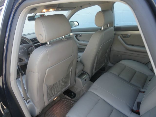 Audi A4 2004 photo 3