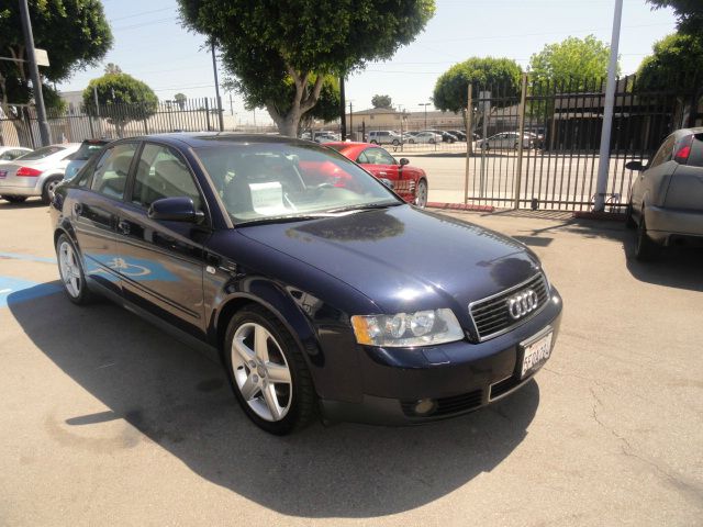 Audi A4 2004 photo 7