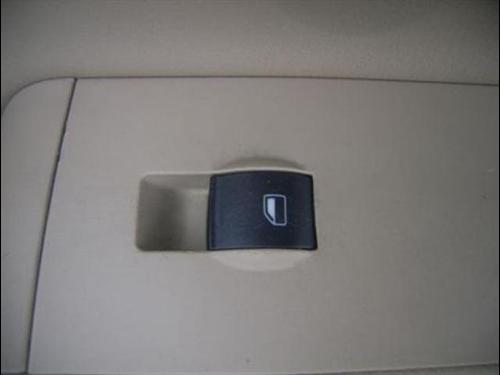Audi A4 2004 photo 2