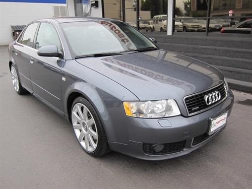 Audi A4 2004 photo 1