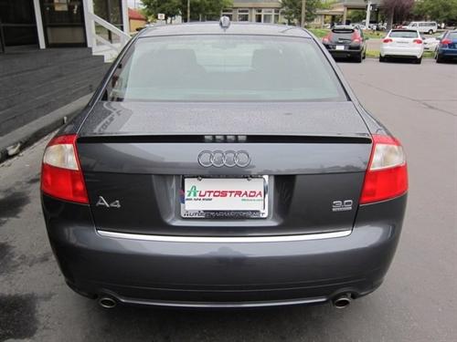 Audi A4 2004 photo 2