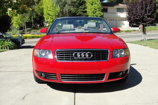 Audi A4 2004 photo 1