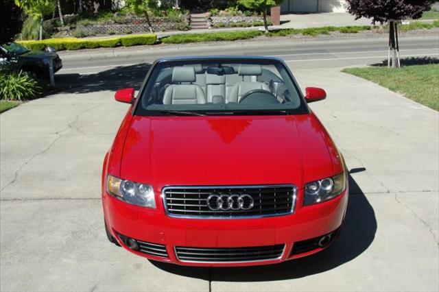 Audi A4 2004 photo 2