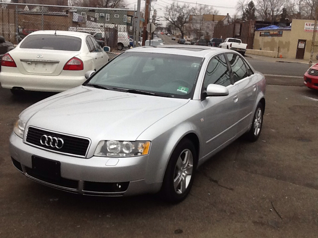 Audi A4 2004 photo 3