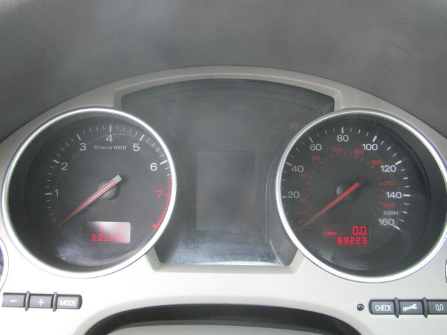 Audi A4 2004 photo 1