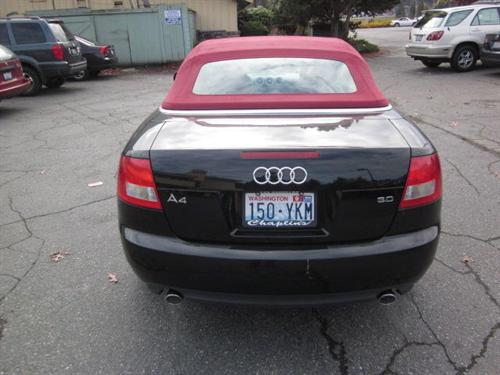 Audi A4 2004 photo 2