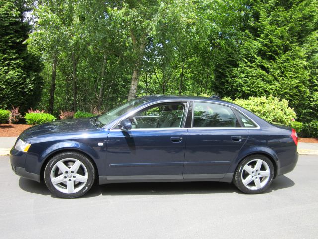 Audi A4 2004 photo 15
